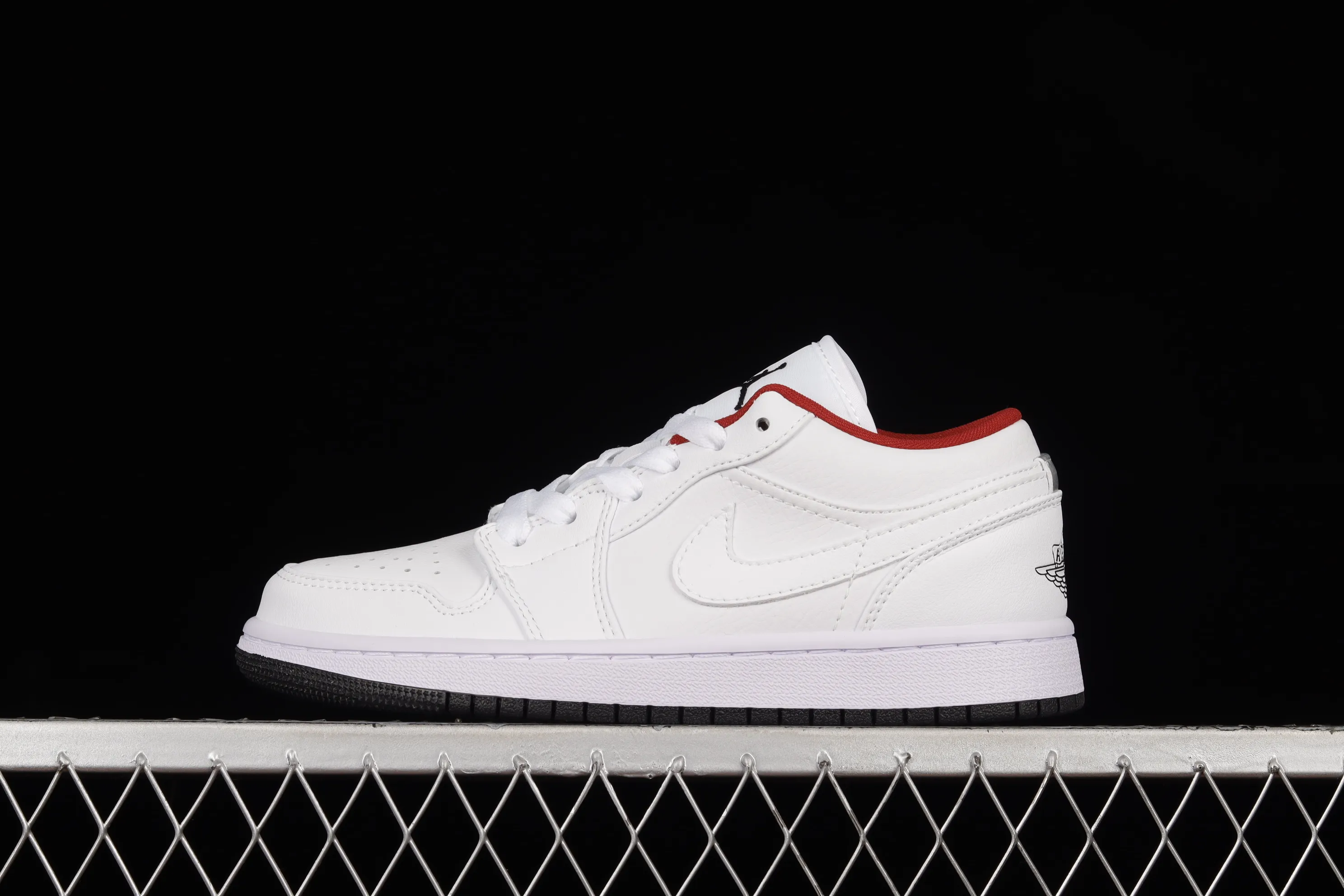 All categories Air Jordan Jordan series basketball shoes Air Jordan 1 Low Z version Air Jordan 1 Low AJ1 Joe 1 all white low-top cultural basketball shoes 553560-164